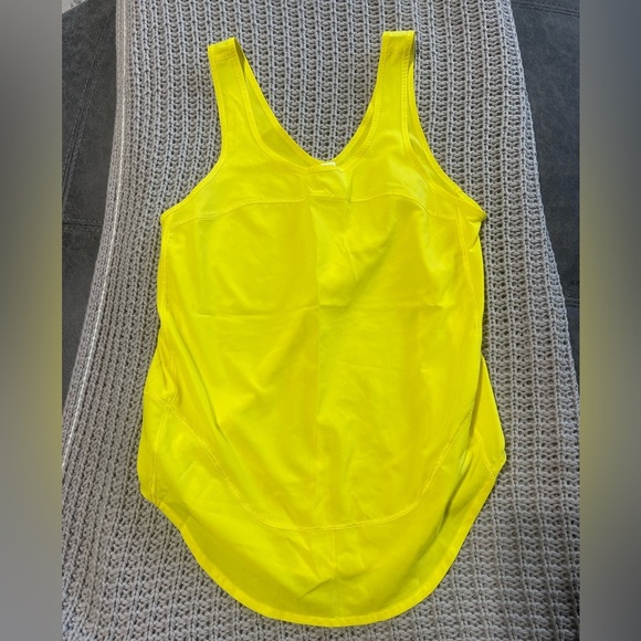 Lululemon Neon Yellow Tank Size 2 - Picture 1 of 3